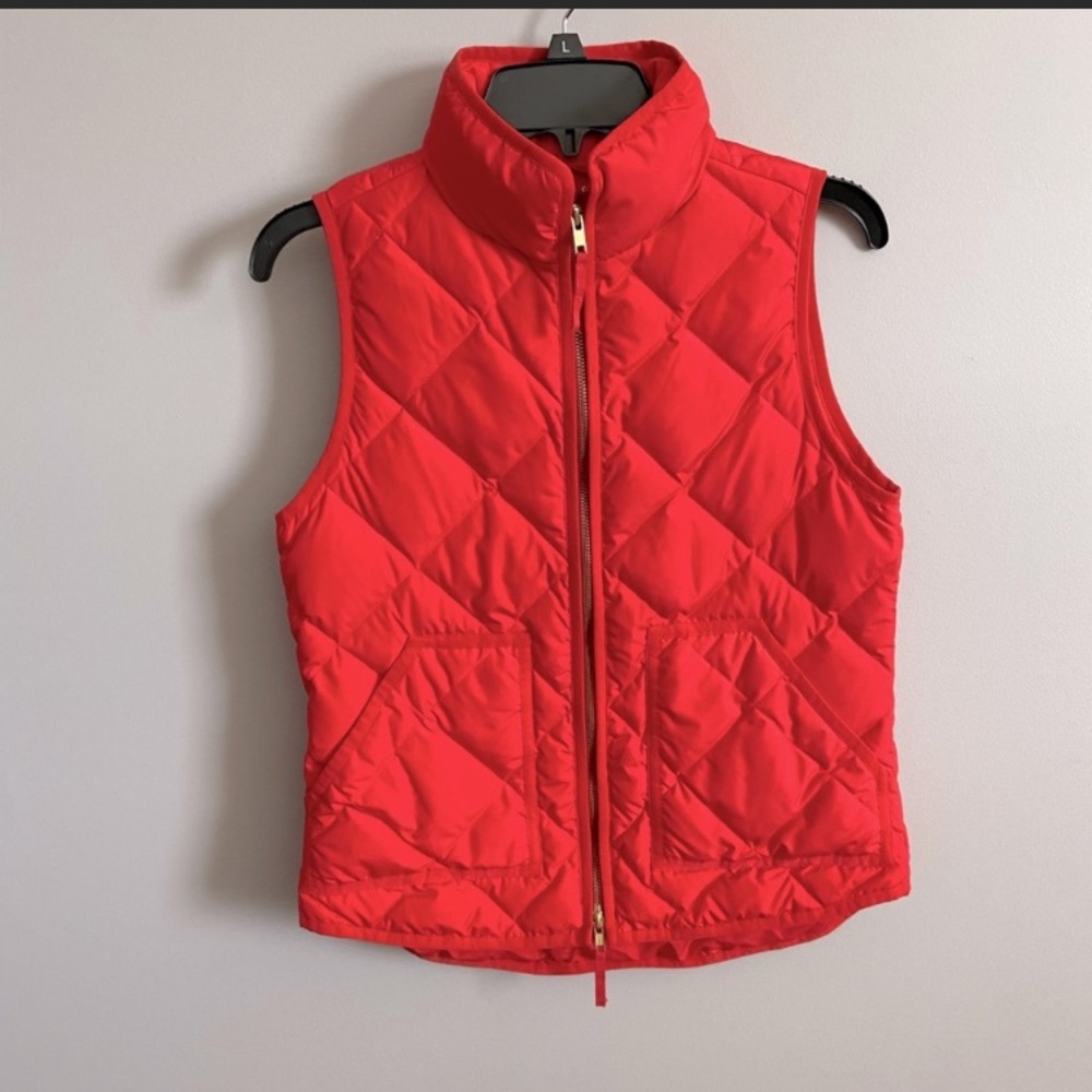 J.Crew- QUILTED DOWN PUFFER VEST